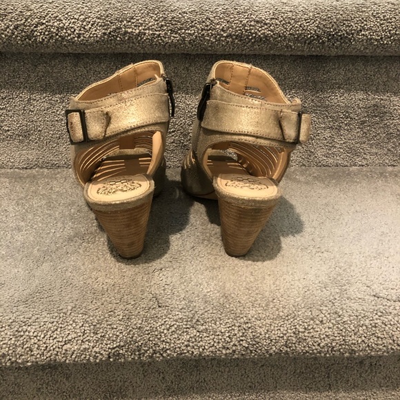 Vince Camuto sandals/heels - Picture 4 of 5